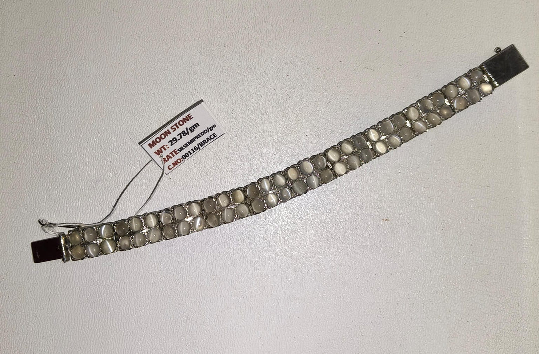 29.78/GM MOON STONE (1650)