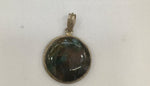 Load image into Gallery viewer, 10.60/GM LABRODROITE SILVER PENDANT (525)