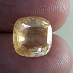 Load image into Gallery viewer, 4.08/CT Natural yellow sapphire with Govt Lab Certificate-YELSA9A