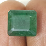 Load image into Gallery viewer, 6.67/CT Natural Emerald Stone with Govt. Lab Certificate (12210)