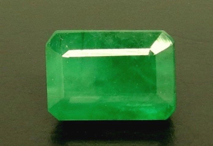 4.74/CT Natural Panna Stone with Govt. Lab Certificate  (16650)
