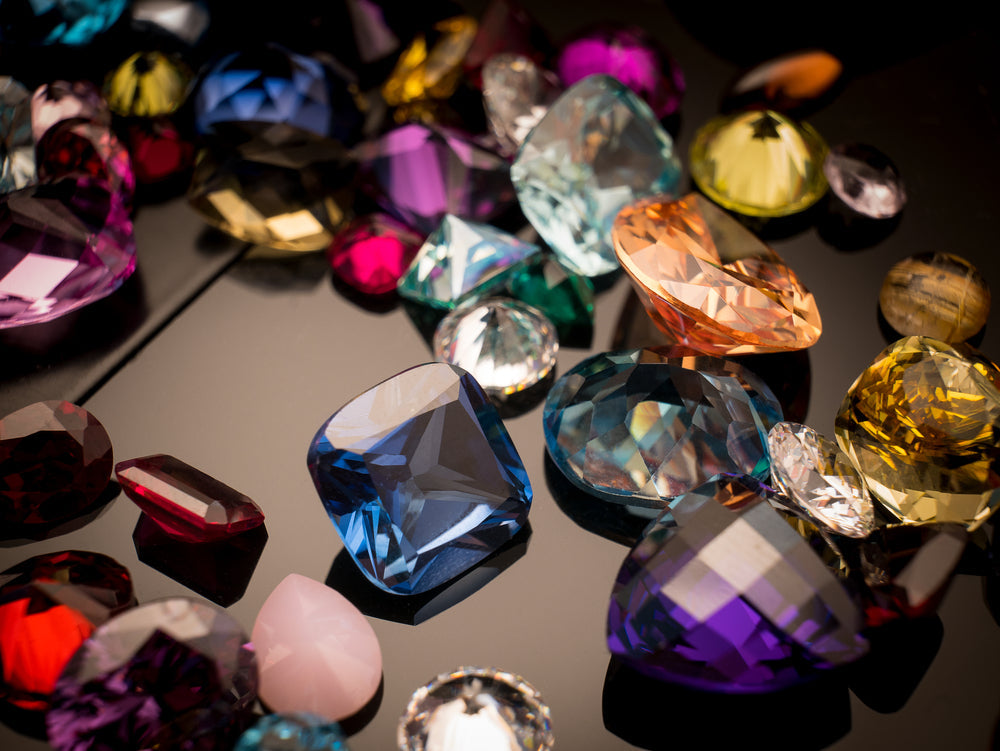 From where one should buy gemstones in the auspicious month of Sawan?