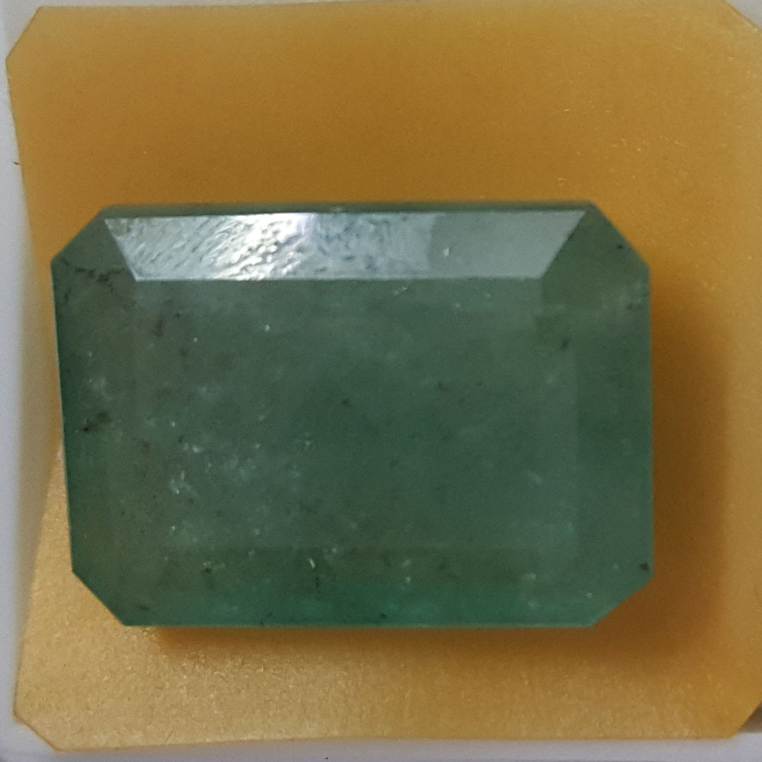 21.71 Ratti Natural Emerald Stone With Govt. Lab Certificate  (2331)