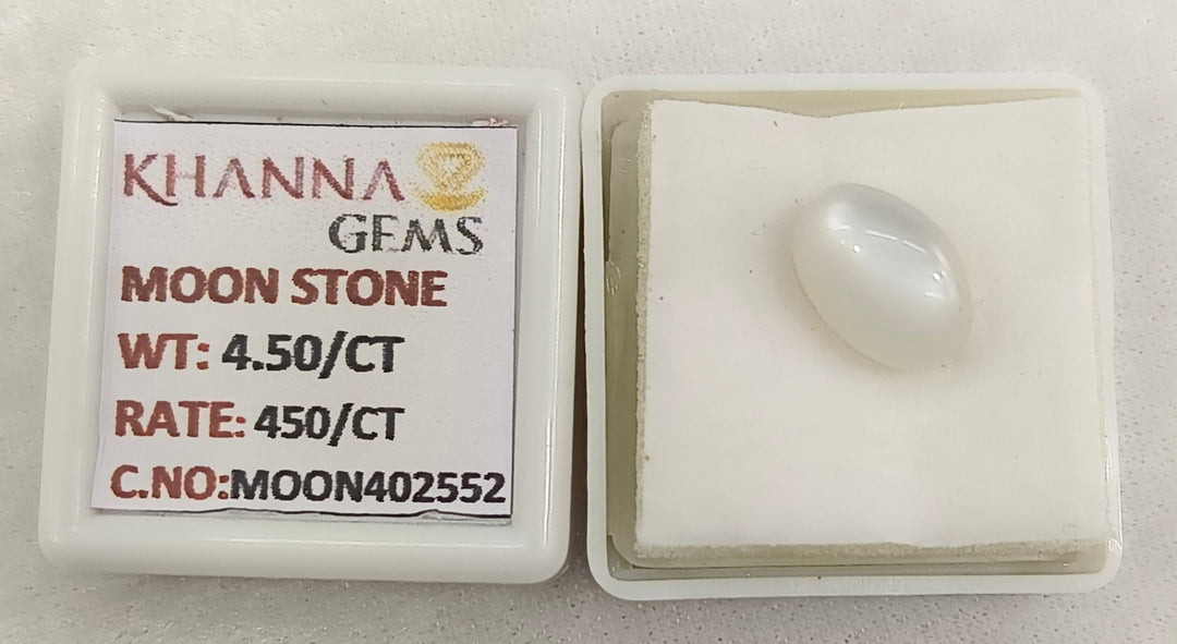 4.5/CT Moon Stone with Govt. Lab Certificate (450)