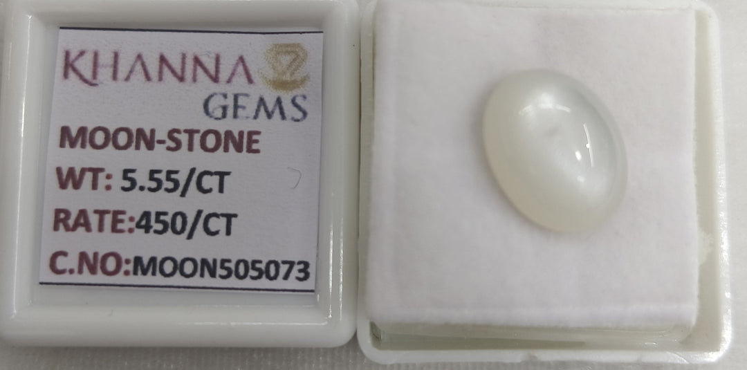 5.55/CT Moon Stone with Govt. Lab Certificate