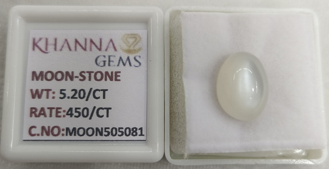 5.20/CT Moon Stone with Govt. Lab Certificate