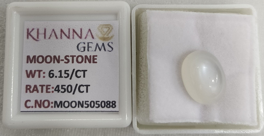 6.15/CT Moon Stone with Govt. Lab Certificate