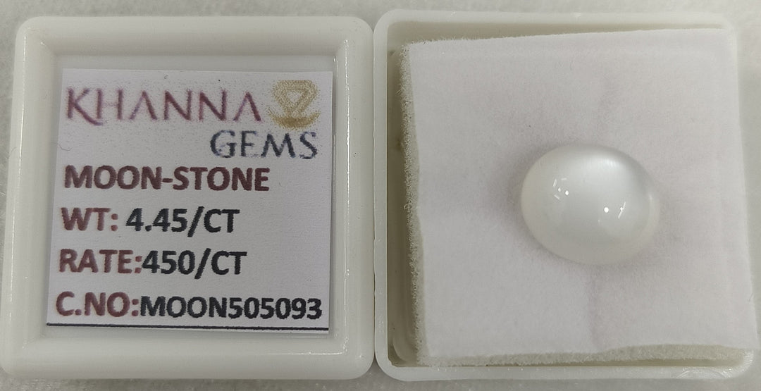 4.45/CT Moon Stone with Govt. Lab Certificate