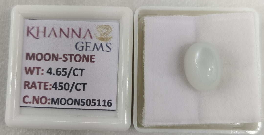 4.65/CT Moon Stone with Govt. Lab Certificate