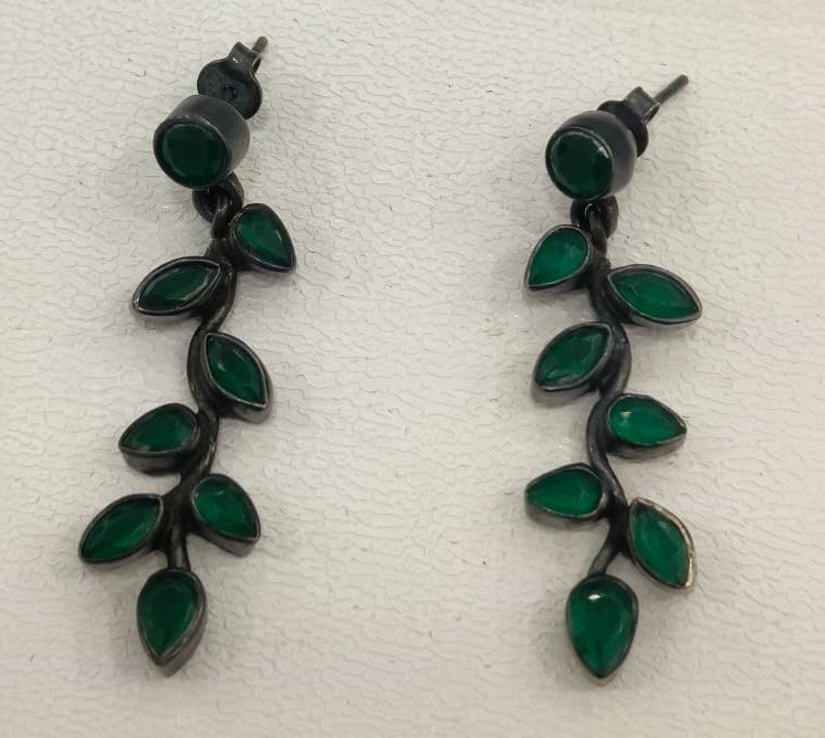7.50/GM ONYX RAJWARA SILVER EAR RINGS  (525)