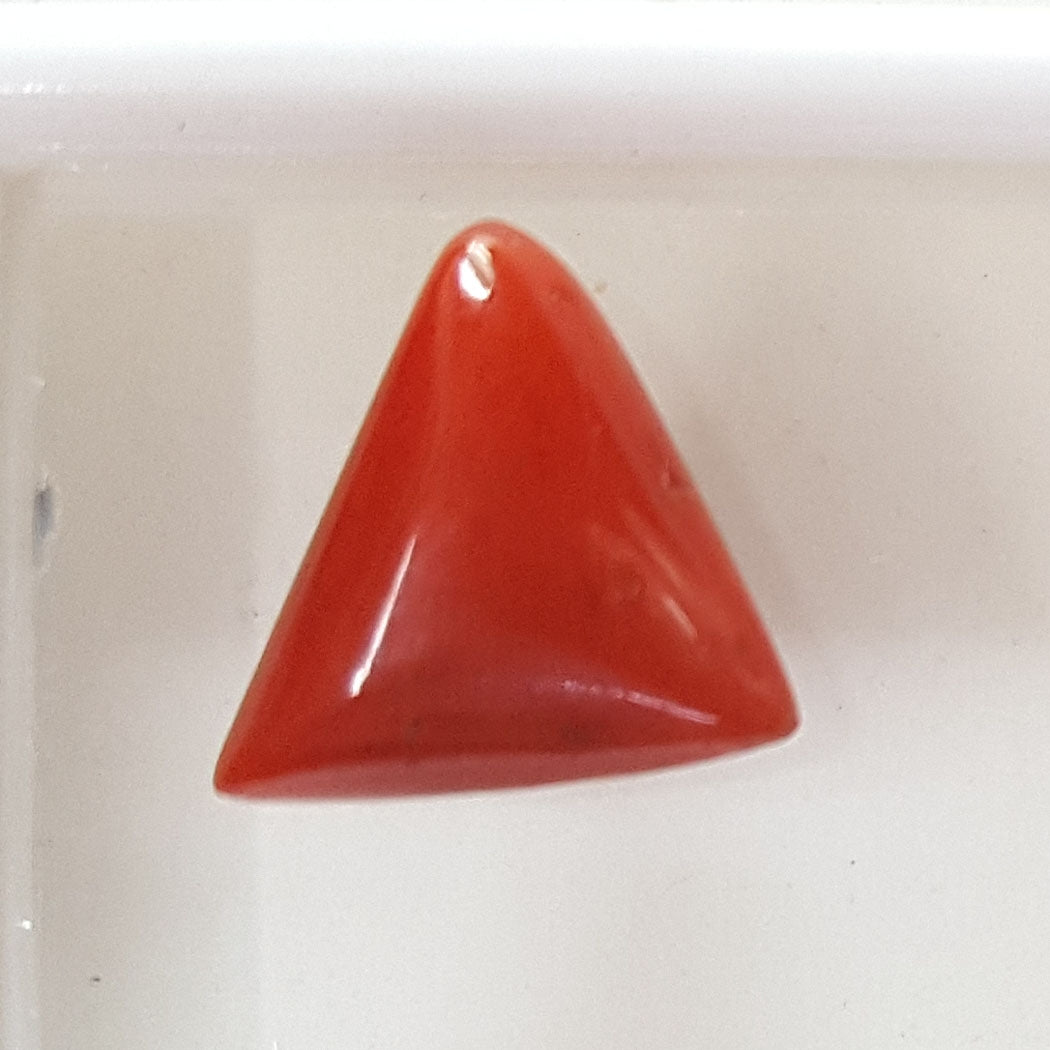 5.06 Ratti Natural Italian Triangular Moonga-(1054)