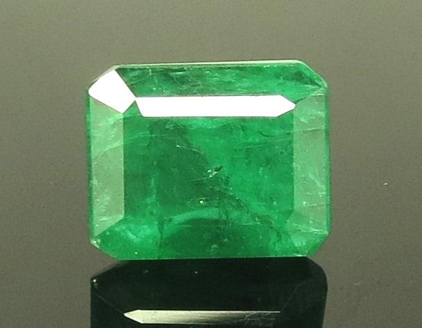 4.94/CT Natural Emerald Stone With Govt. Lab Certificate  (12210)