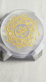 Load and play video in Gallery viewer, SELENITE CHARGING ROUND PLATE  OM 10
