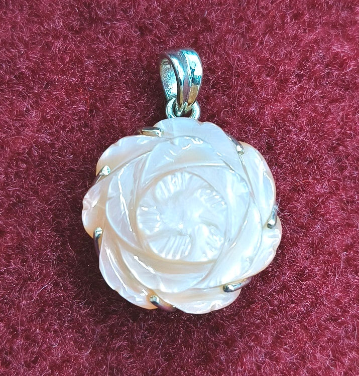 Silver Pendant of Natural Rose Quartz Stone-2250