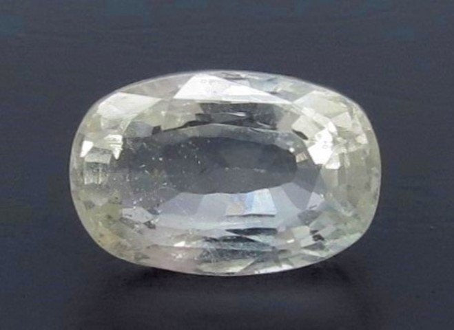 6.80/CT Natural White Topaz with Govt Lab Certificate (1665)